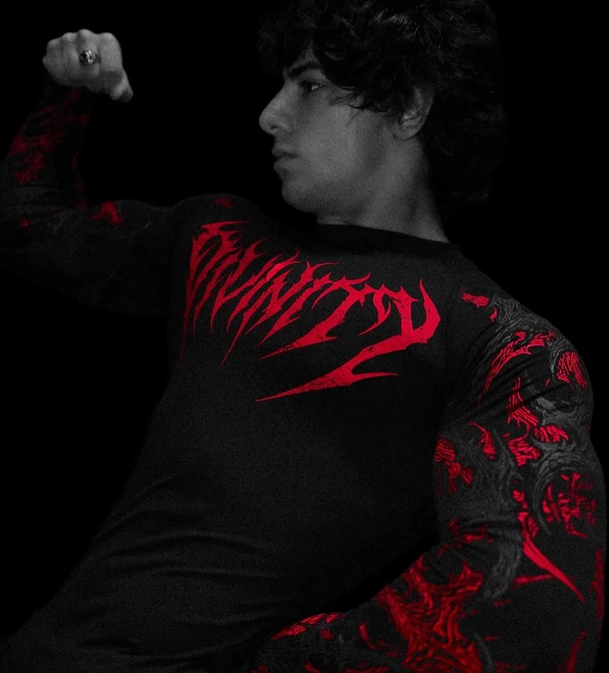 Breathe divinity manga larga rojo con negro