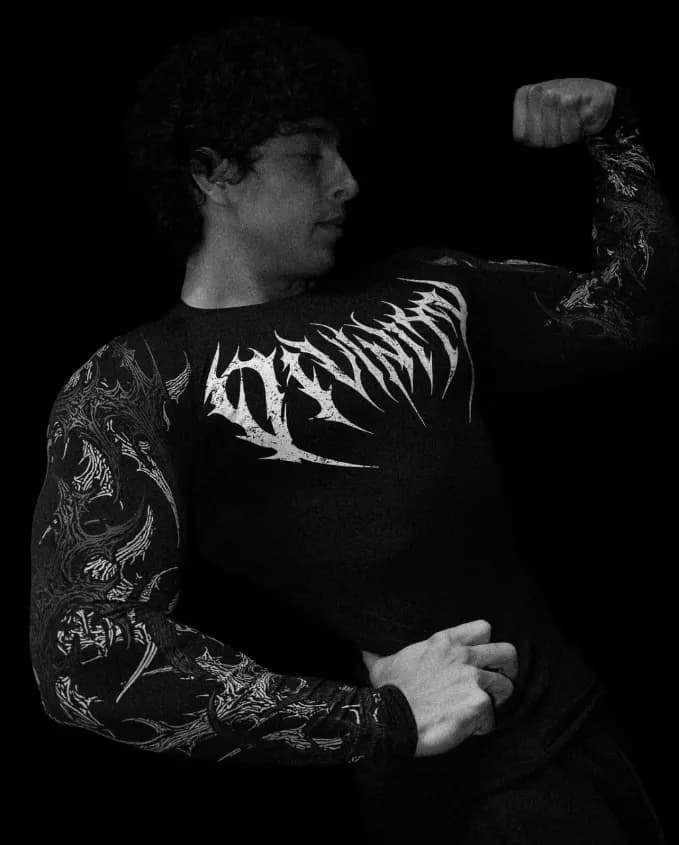 Breathe divinity manga larga negra con blanco